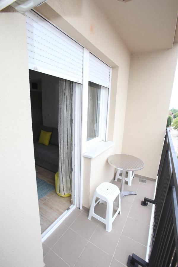 Ferienwohnung Fast Sleep & Go 3 Paraćin Exterior foto